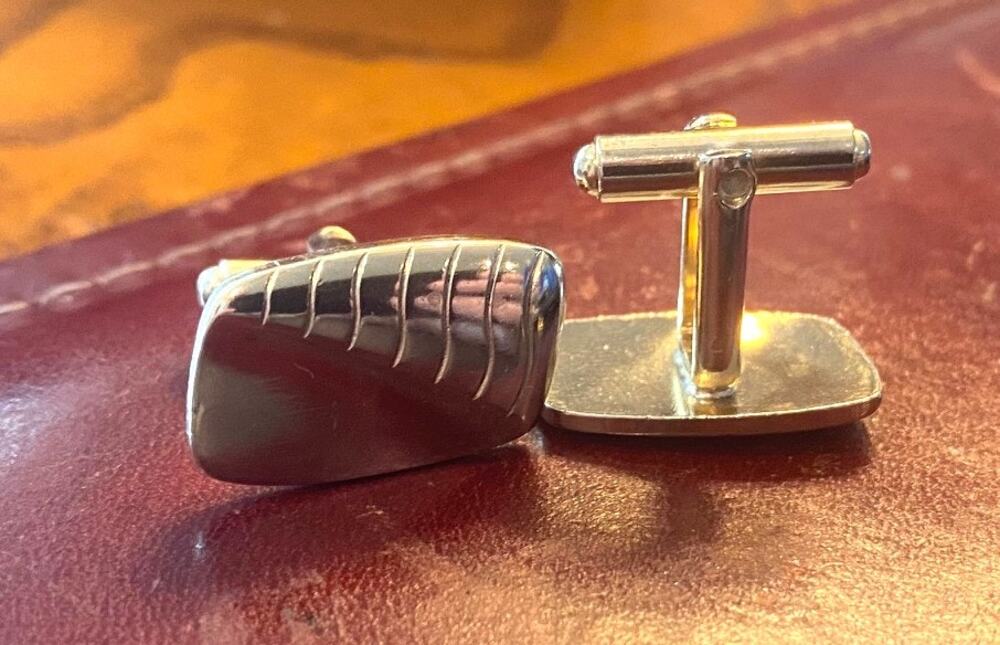 Men's VTG Silver Tone Cufflinks, Classic Deesign